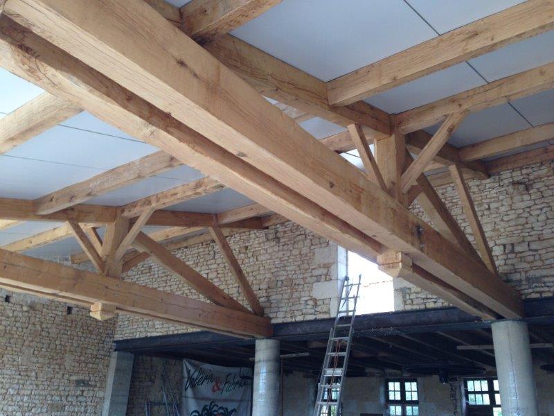 Restauration charpente chêne à Saint Maixent (79)